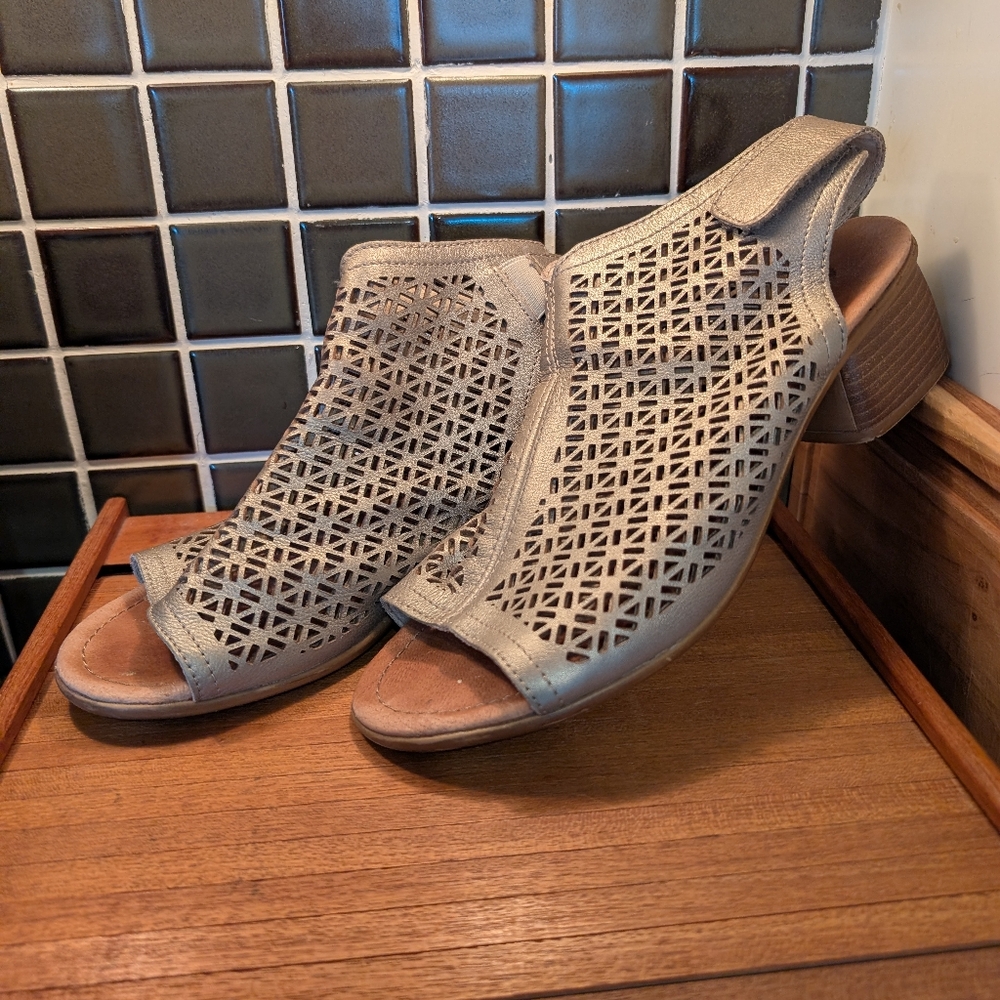 Remonte Lillian Sandal In Metallic,39